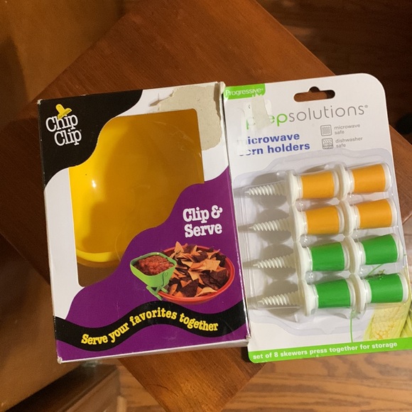 Prep Solutions & Chip Clip- 8 Microwave Safe Corn 🌽 Holders & 1 Clip & Serve. - Picture 12 of 12